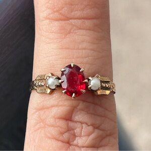 Antique 10k Victorian glass and seed pearl ring.